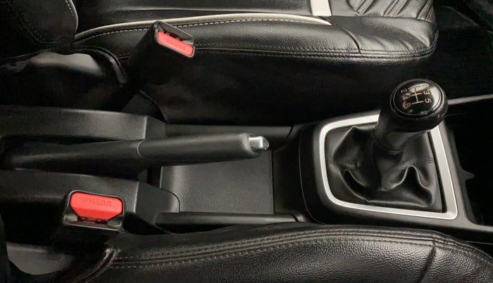 2018 Maruti Swift ZXI PLUS, Petrol, Manual, 64,747 km, Gear Lever