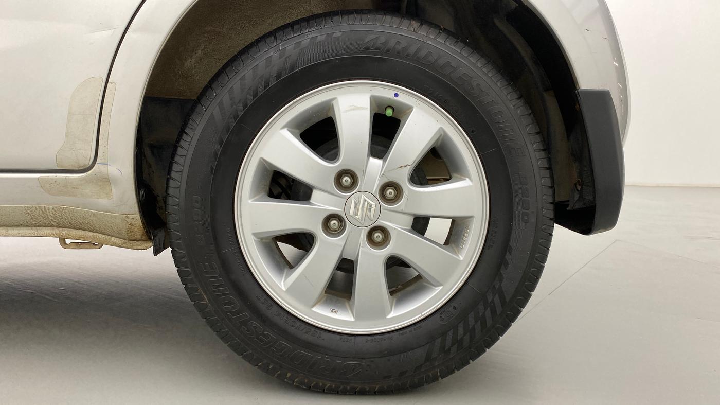 2010 Maruti Ritz ZXI, Petrol, Manual, 47,698 km, Left Rear Wheel