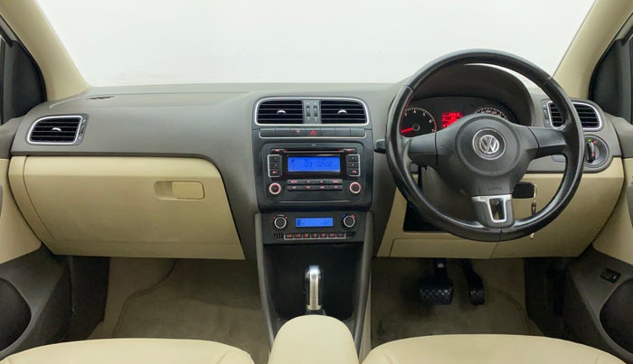 2011 Volkswagen Vento HIGHLINE PETROL AT, Petrol, Automatic, 60,391 km, Dashboard
