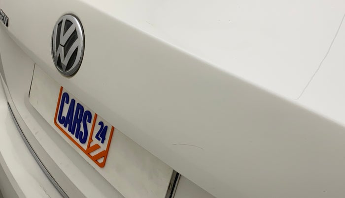 2011 Volkswagen Vento HIGHLINE PETROL AT, Petrol, Automatic, 60,391 km, Dicky (Boot door) - Minor scratches