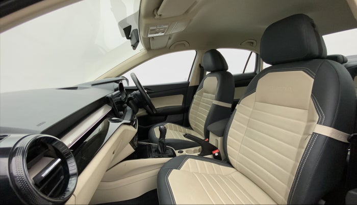 2022 Skoda SLAVIA AMBITION 1.0L TSI MT, Petrol, Manual, 7,270 km, Right Side Front Door Cabin