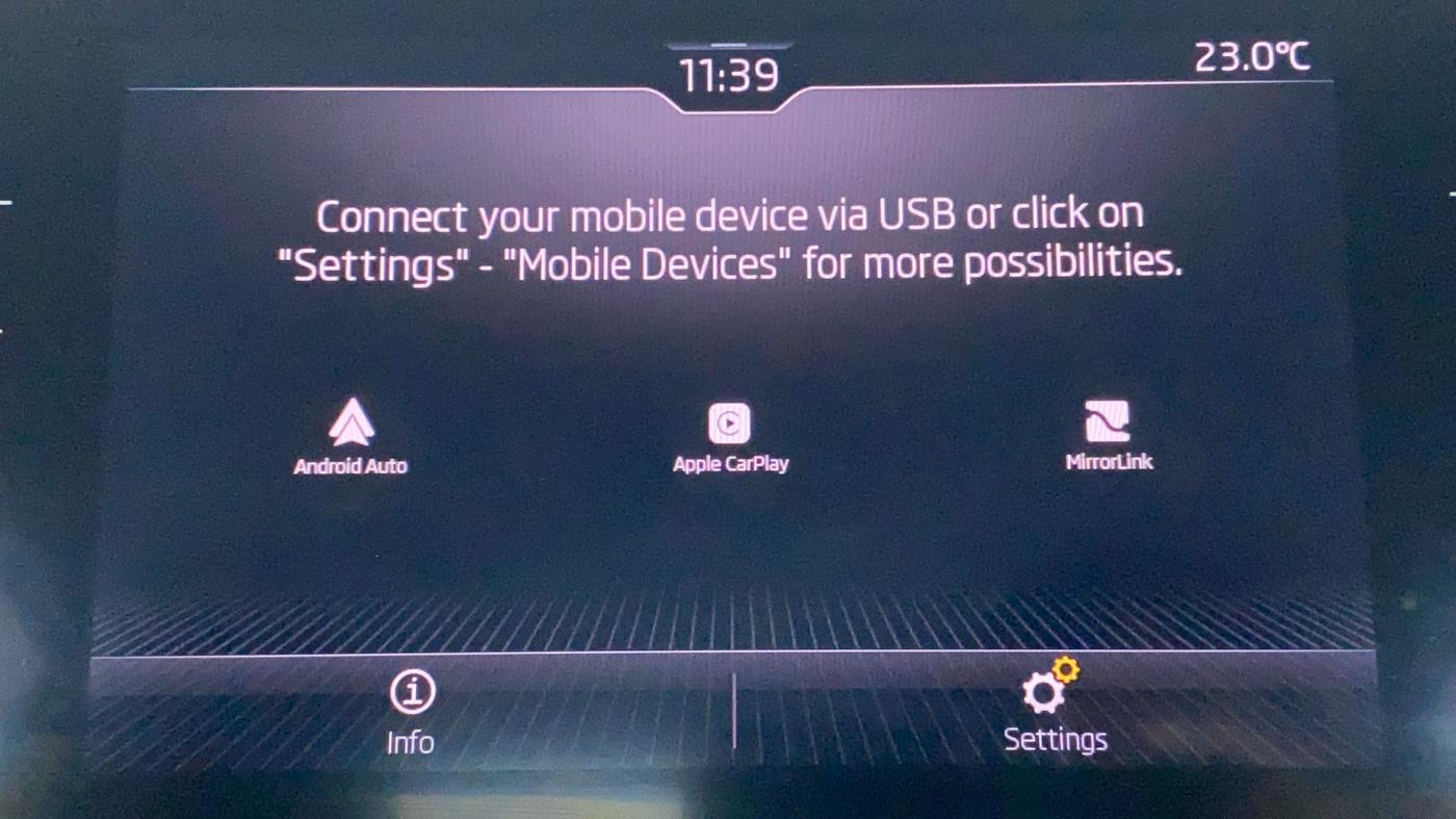 2022 Skoda SLAVIA AMBITION 1.0L TSI MT, Petrol, Manual, 7,270 km, Apple CarPlay and Android Auto