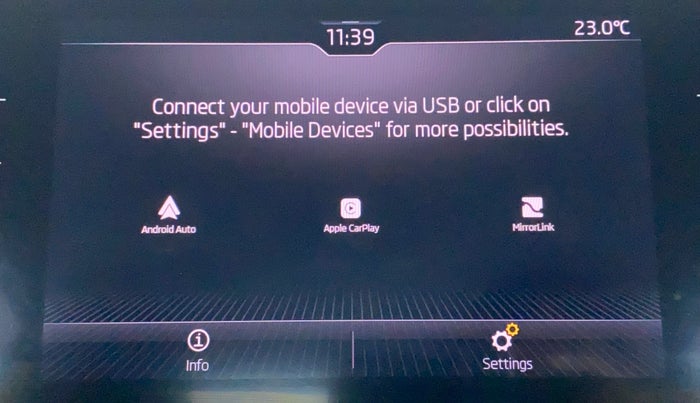 2022 Skoda SLAVIA AMBITION 1.0L TSI MT, Petrol, Manual, 7,270 km, Apple CarPlay and Android Auto