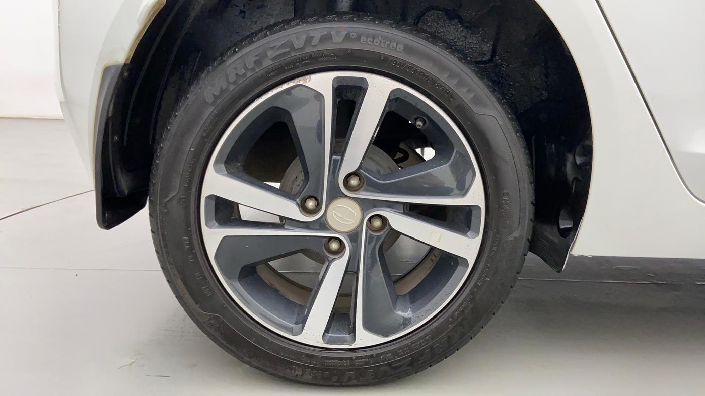 2020 Tata ALTROZ XZ 1.2, Petrol, Manual, 27,000 km, Right Rear Wheel