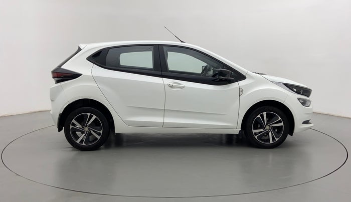 2020 Tata ALTROZ XZ 1.2, Petrol, Manual, 27,000 km, Right Side