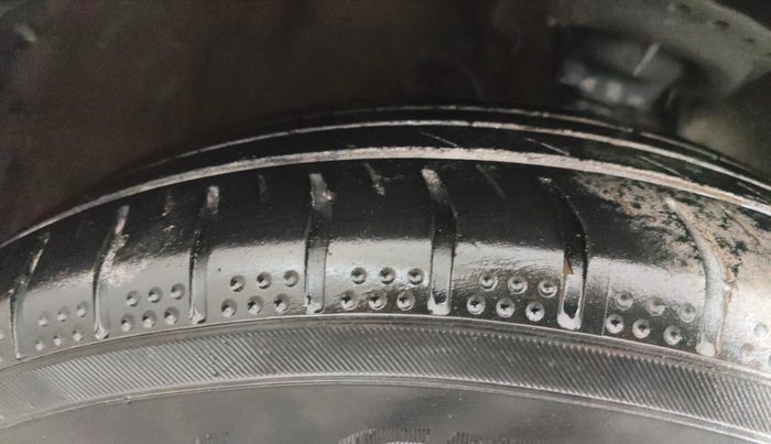 2019 Hyundai Elite i20 SPORTZ PLUS 1.2, Petrol, Manual, 73,512 km, Right Front Tyre Tread