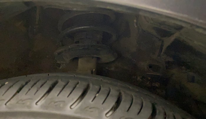2013 Maruti Ertiga VXI, Petrol, Manual, 55,773 km, Right fender - Lining loose