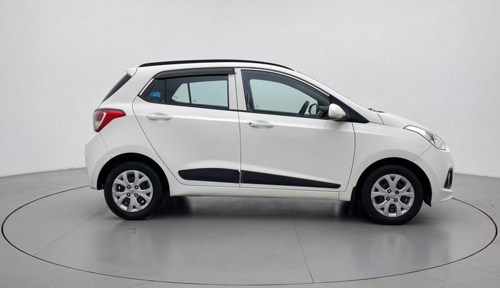 2016 Hyundai Grand i10 SPORTZ 1.2 KAPPA VTVT, Petrol, Manual, 71,806 km, Right Side View