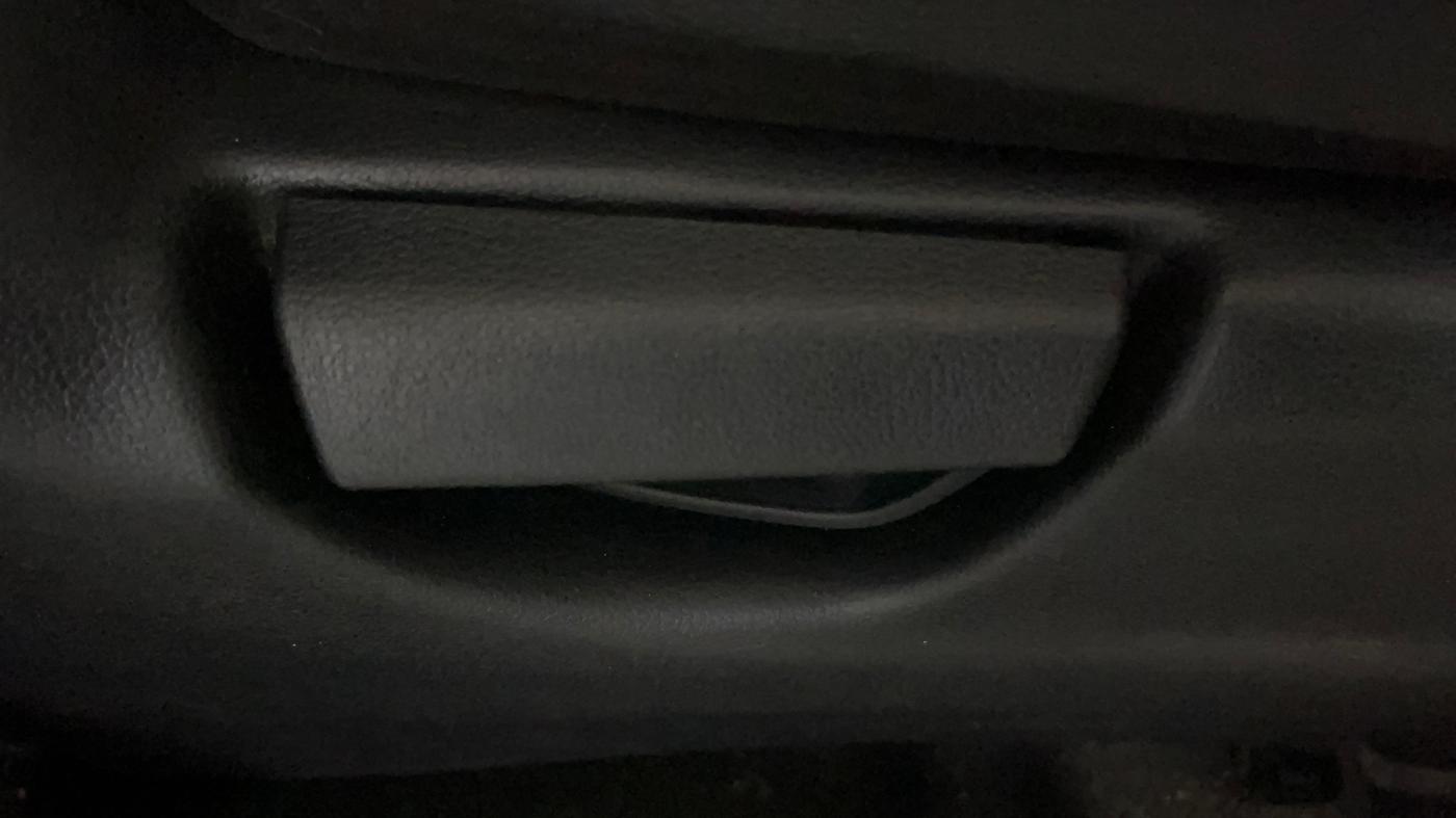 2021 Hyundai NEW SANTRO SPORTZ AMT, Petrol, Automatic, 24,590 km, Driver Side Adjustment Panel