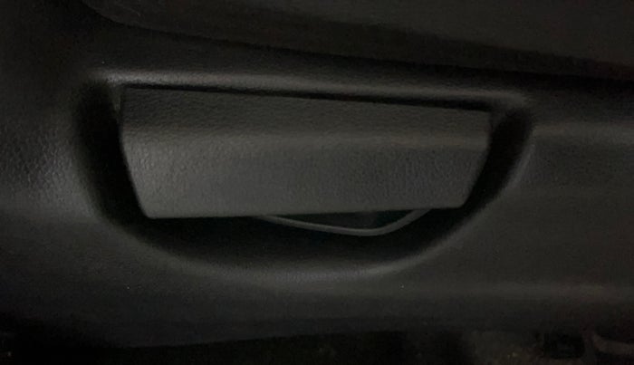 2021 Hyundai NEW SANTRO SPORTZ AMT, Petrol, Automatic, 24,440 km, Driver Side Adjustment Panel