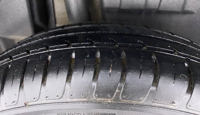 2019 Maruti Dzire VXI AMT, Petrol, Automatic, 15,517 km, Right Rear Tyre Tread