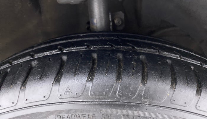 2019 Maruti Dzire VXI AMT, Petrol, Automatic, 15,517 km, Right Front Tyre Tread