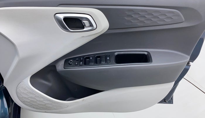 2020 Hyundai GRAND I10 NIOS ASTA AMT 1.2 KAPPA VTVT, Petrol, Automatic, 30,197 km, Driver Side Door Panels Control