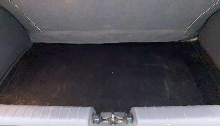 2020 Hyundai GRAND I10 NIOS ASTA AMT 1.2 KAPPA VTVT, Petrol, Automatic, 30,197 km, Boot Inside