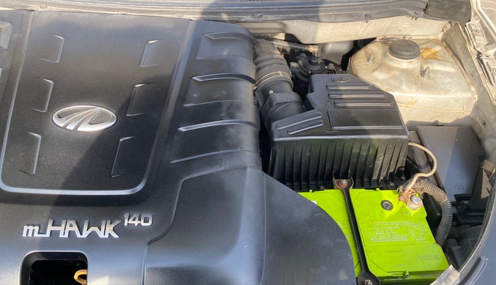 2017 Mahindra XUV500 W6, Diesel, Manual, 88,820 km, Engine View - Left