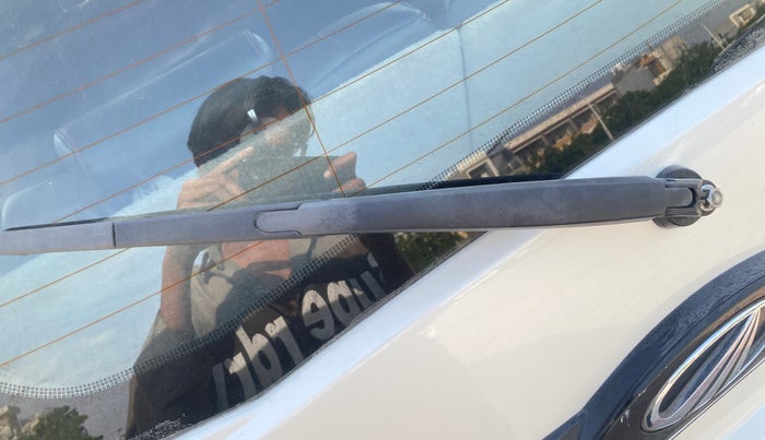 2017 Mahindra XUV500 W6, Diesel, Manual, 88,820 km, Rear Wiper