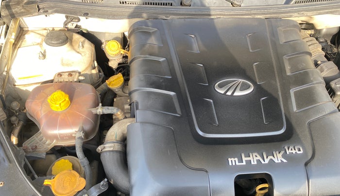 2017 Mahindra XUV500 W6, Diesel, Manual, 88,820 km, Engine View - Right