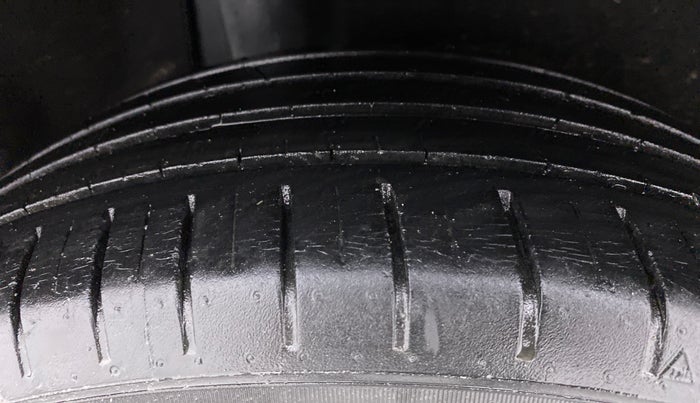 2018 Maruti Baleno ZETA PETROL 1.2, Petrol, Manual, 59,163 km, Right Rear Tyre Tread