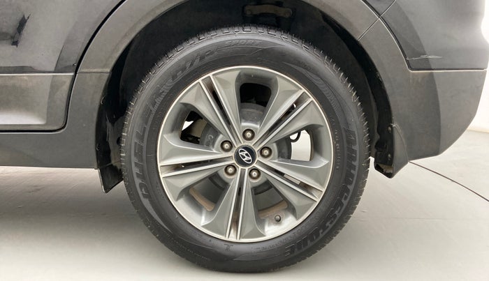 2017 Hyundai Creta SX PLUS AT 1.6 PETROL, Petrol, Automatic, 73,735 km, Left Rear Wheel