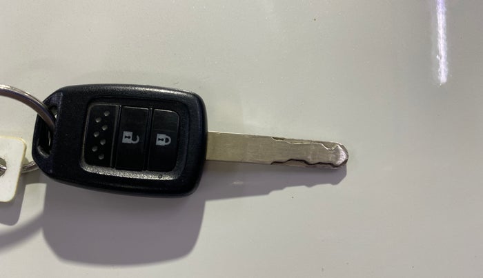 2017 Honda WR-V 1.2L I-VTEC VX MT, Petrol, Manual, 58,657 km, Key Close Up