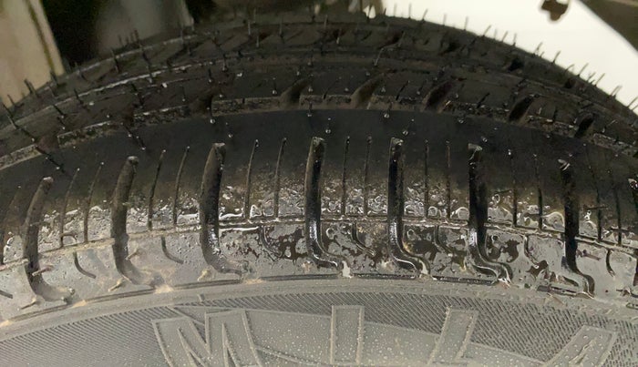 2016 Maruti Alto K10 VXI, CNG, Manual, 78,597 km, Left Rear Tyre Tread