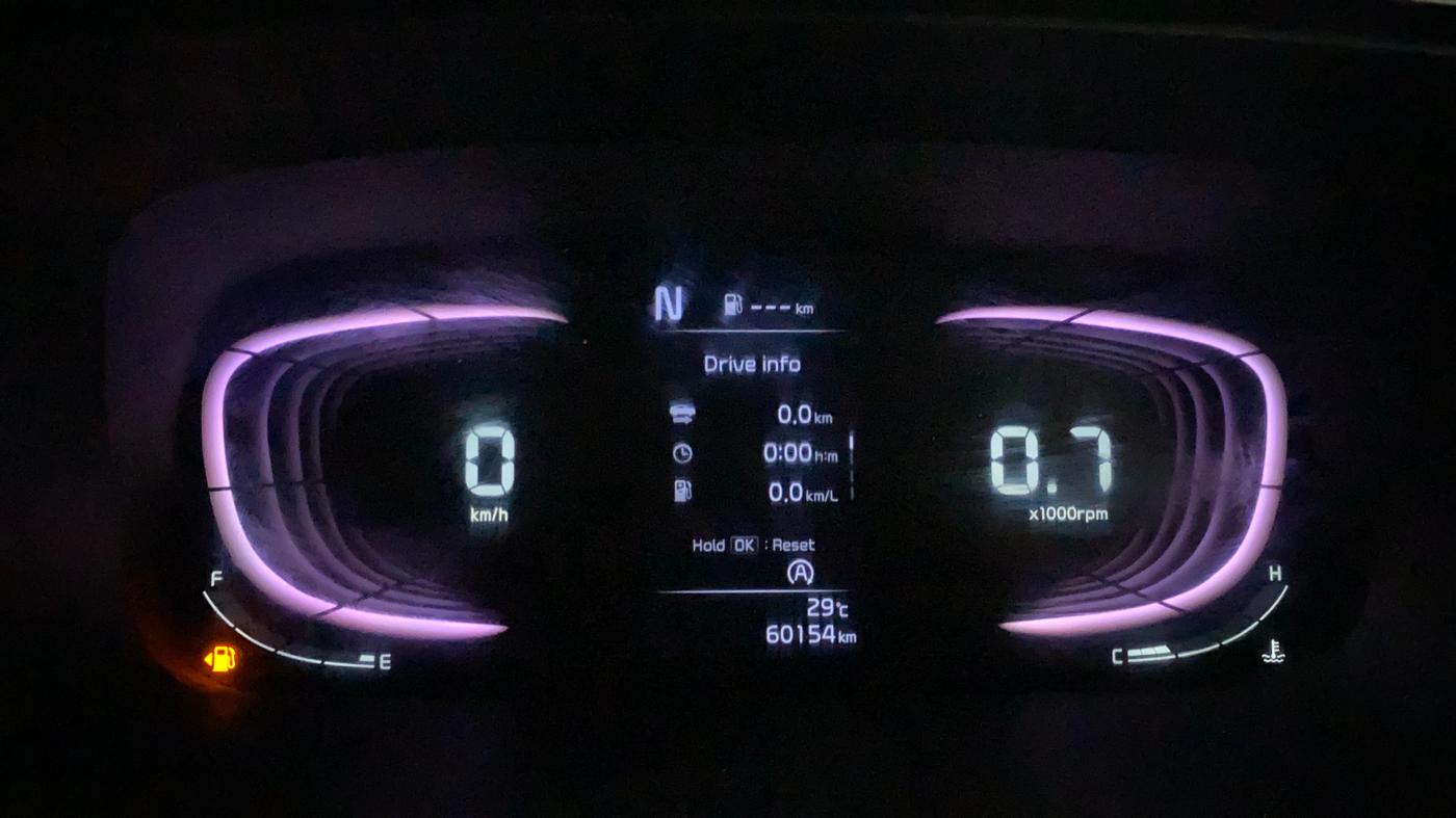 2023 KIA CARENS LUXURY 1.5 TURBO PETROL IMT 7 STR, Petrol, Manual, 60,141 km, Odometer Image