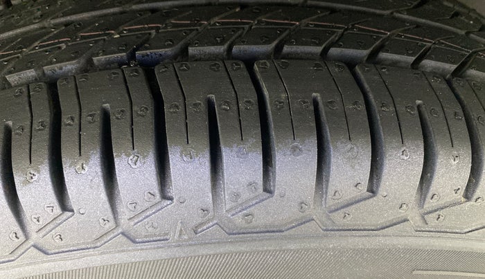 2024 Maruti Dzire VXI CNG, CNG, Manual, 54,810 km, Right Rear Tyre Tread