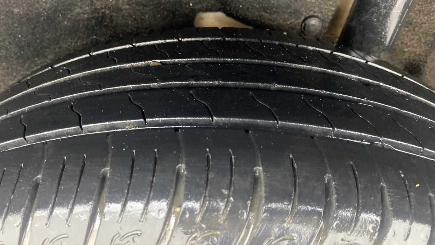 2019 Maruti Vitara Brezza ZDI AMT, Diesel, Automatic, 71,311 km, Left Rear Tyre Tread