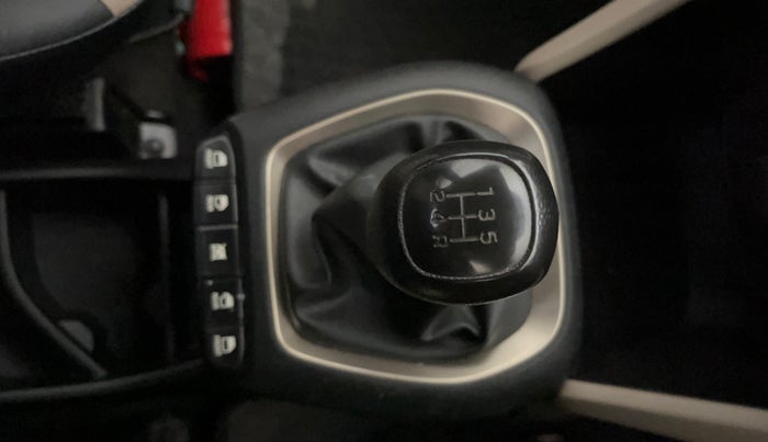 2022 Hyundai NEW SANTRO MAGNA EXECUTIVE CNG, CNG, Manual, 40,916 km, Gear Lever