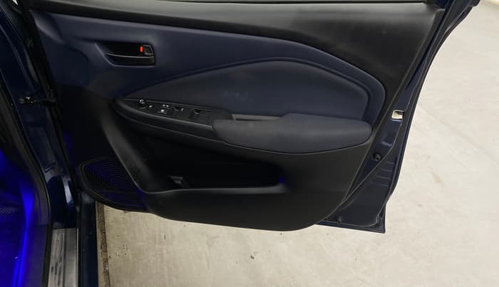 2022 Maruti Baleno DELTA PETROL 1.2, Petrol, Manual, 31,676 km, Driver Side Door Panels Control