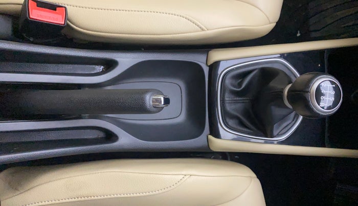 2020 Honda City 1.5L I-DTEC ZX, Diesel, Manual, 72,036 km, Gear Lever