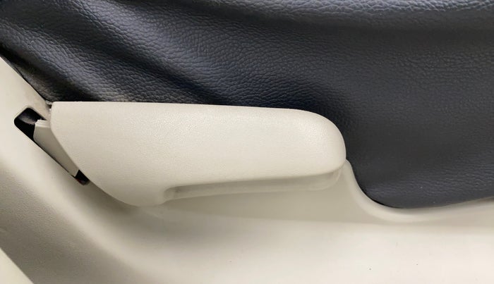 2020 Maruti Celerio VXI, Petrol, Manual, 19,587 km, Driver Side Adjustment Panel