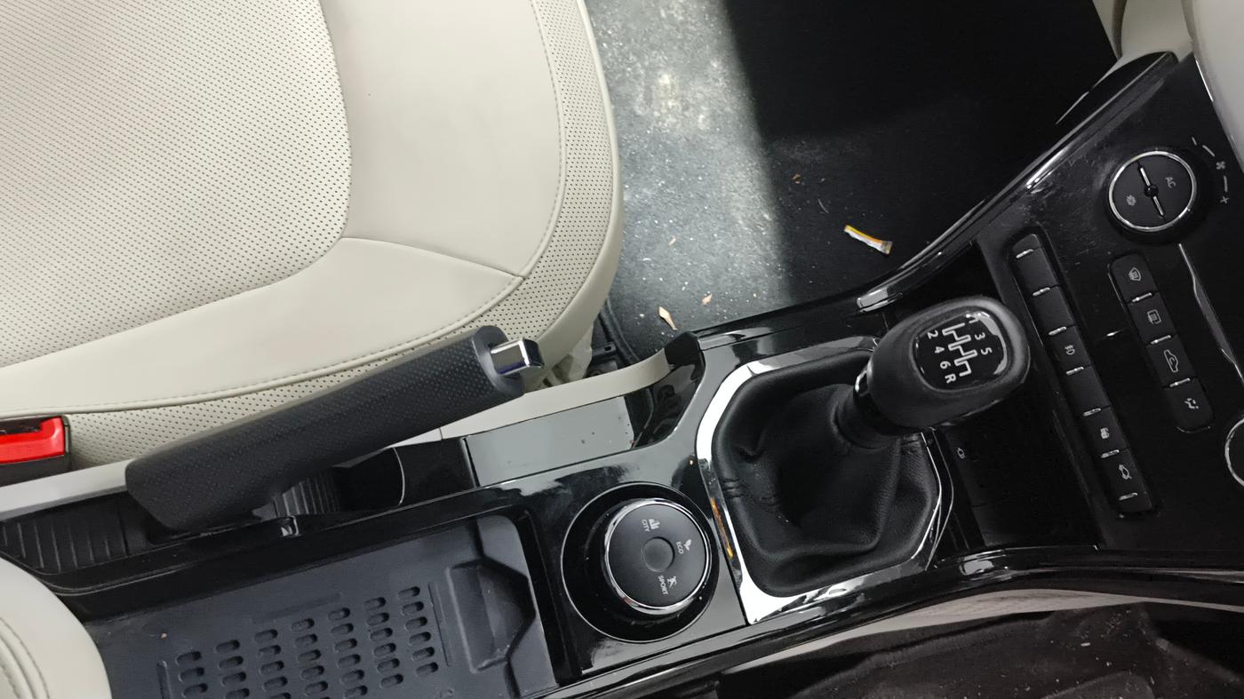 2022 Tata NEXON XZ PLUS (L), Petrol, Manual, 21,150 km, Gear Lever