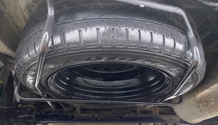 2014 Maruti Ertiga VXI, Petrol, Manual, 53,643 km, Spare Tyre