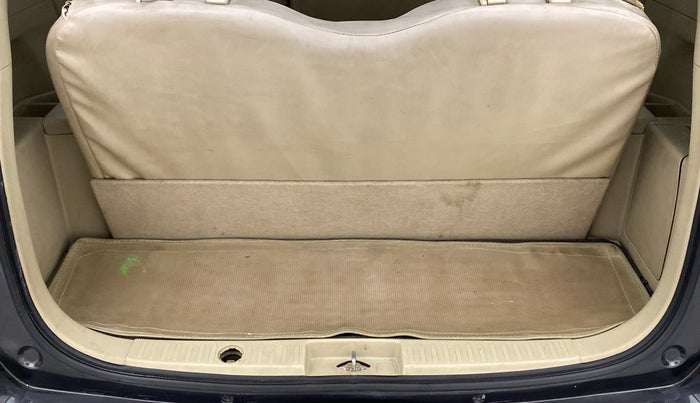 2014 Maruti Ertiga VXI, Petrol, Manual, 53,643 km, Boot Inside