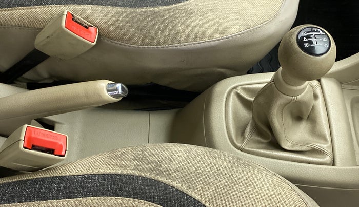 2014 Maruti Ertiga VXI, Petrol, Manual, 53,643 km, Gear Lever