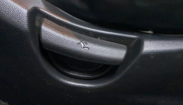 2015 Hyundai Grand i10 SPORTZ 1.2 KAPPA VTVT, Petrol, Manual, 78,371 km, Driver Side Adjustment Panel