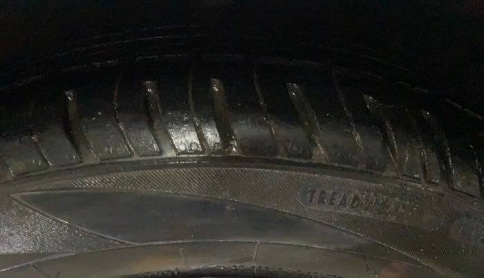 2015 Hyundai Grand i10 SPORTZ 1.2 KAPPA VTVT, Petrol, Manual, 78,371 km, Right Front Tyre Tread