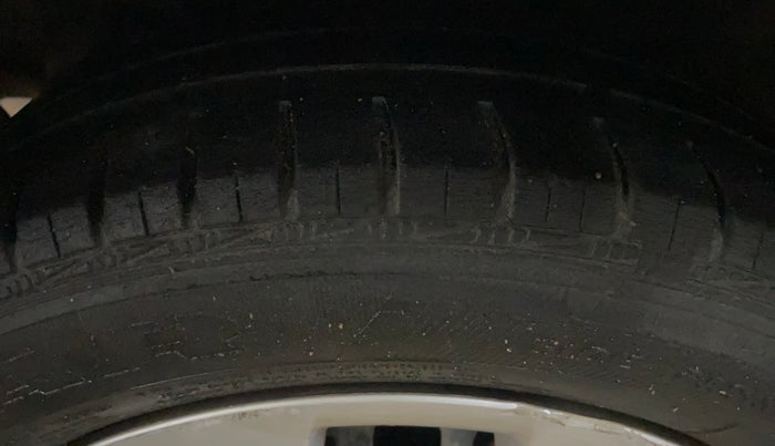 2015 Hyundai Grand i10 SPORTZ 1.2 KAPPA VTVT, Petrol, Manual, 78,371 km, Right Rear Tyre Tread
