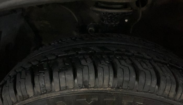 2021 Maruti S PRESSO VXI CNG, CNG, Manual, 65,152 km, Left Front Tyre Tread