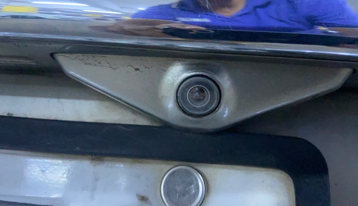 2017 Tata Hexa XT 4X2 7 STR, Diesel, Manual, 1,35,773 km, Parking Camera