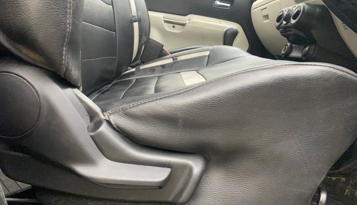 2017 Maruti IGNIS ZETA 1.2 AMT, Petrol, Automatic, 1,16,251 km, Driver Side Adjustment Panel