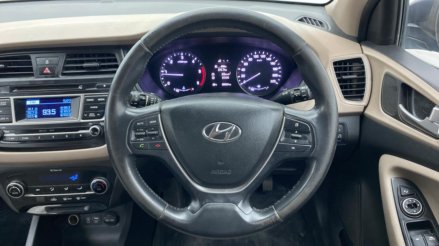 2015 Hyundai Elite i20 ASTA 1.4 CRDI, Diesel, Manual, 99,091 km, Steering Wheel Close Up
