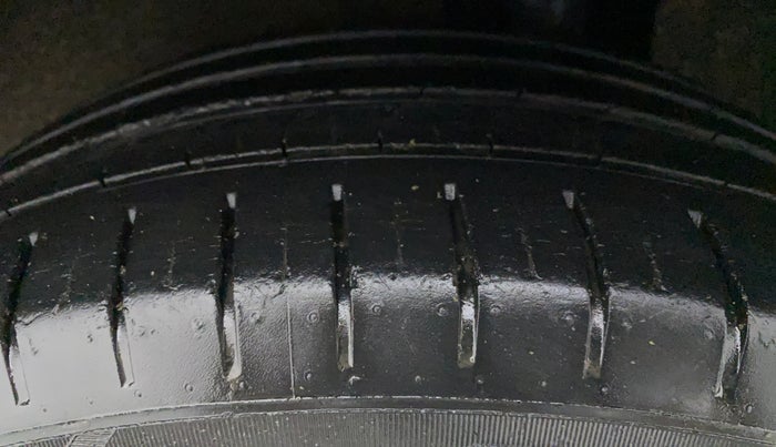 2015 Maruti Baleno ZETA PETROL 1.2, Petrol, Manual, 41,156 km, Left Rear Tyre Tread