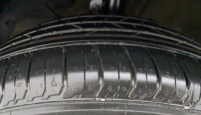 2015 Maruti Baleno ZETA PETROL 1.2, Petrol, Manual, 41,156 km, Left Front Tyre Tread