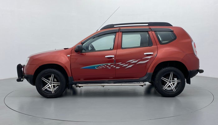 2014 Renault Duster RXE PETROL 104, Petrol, Manual, 31,003 km, Left Side