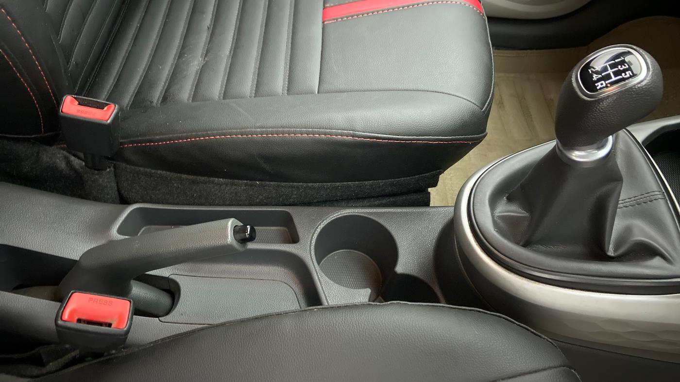 2019 Hyundai GRAND I10 NIOS SPORTZ PETROL, Petrol, Manual, 14,632 km, Gear Lever