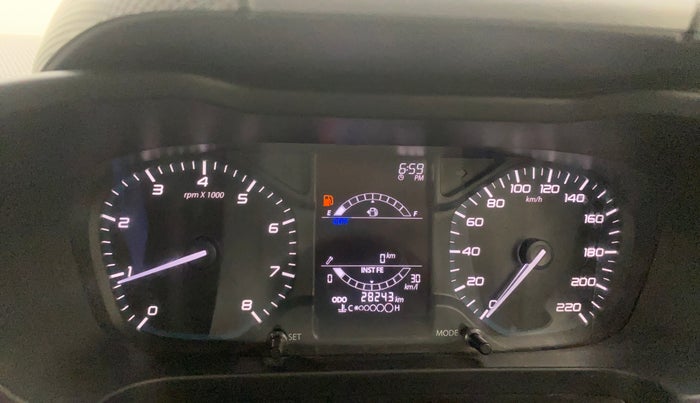 2020 Tata ALTROZ XT PETROL, Petrol, Manual, 28,199 km, Odometer Image