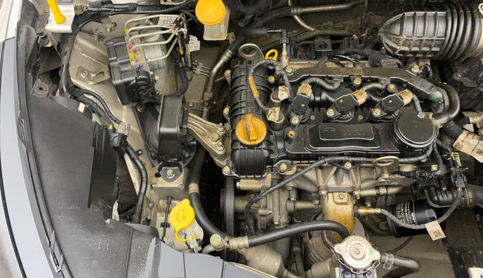 2020 Tata ALTROZ XT PETROL, Petrol, Manual, 28,199 km, Engine View - Right