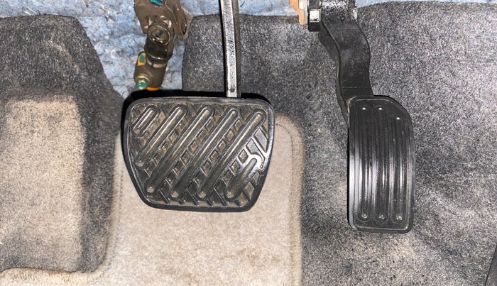 2016 Nissan Micra XV CVT, Petrol, Automatic, 72,983 km, Pedals